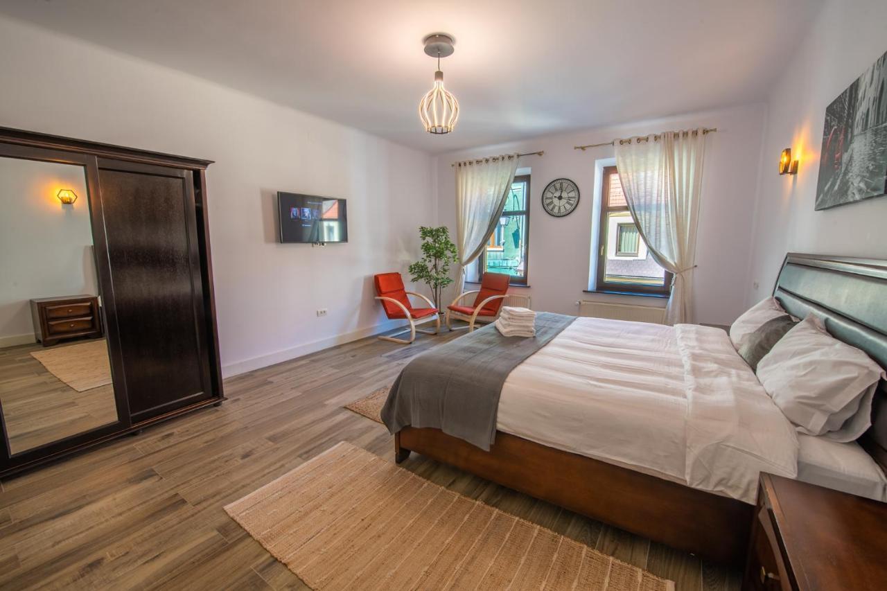 Old Town Suites ブラショフ エクステリア 写真